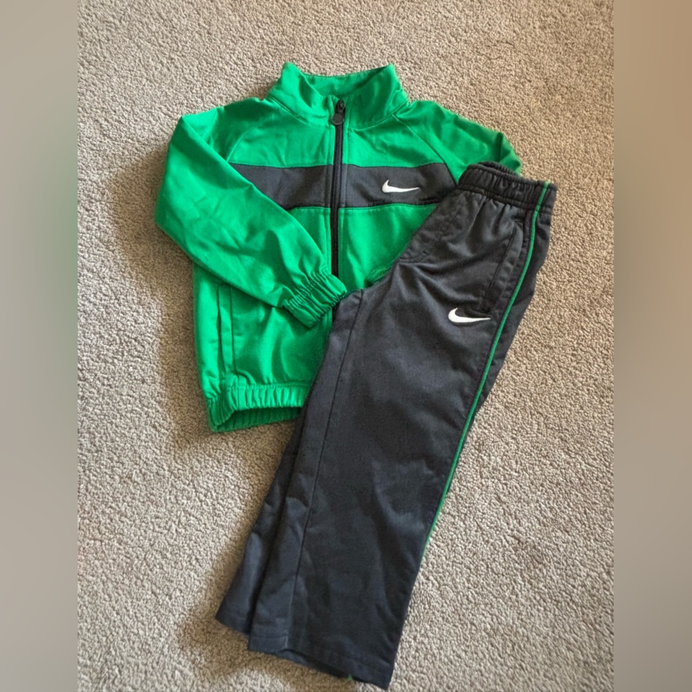 Nike Green and Black Hoodie